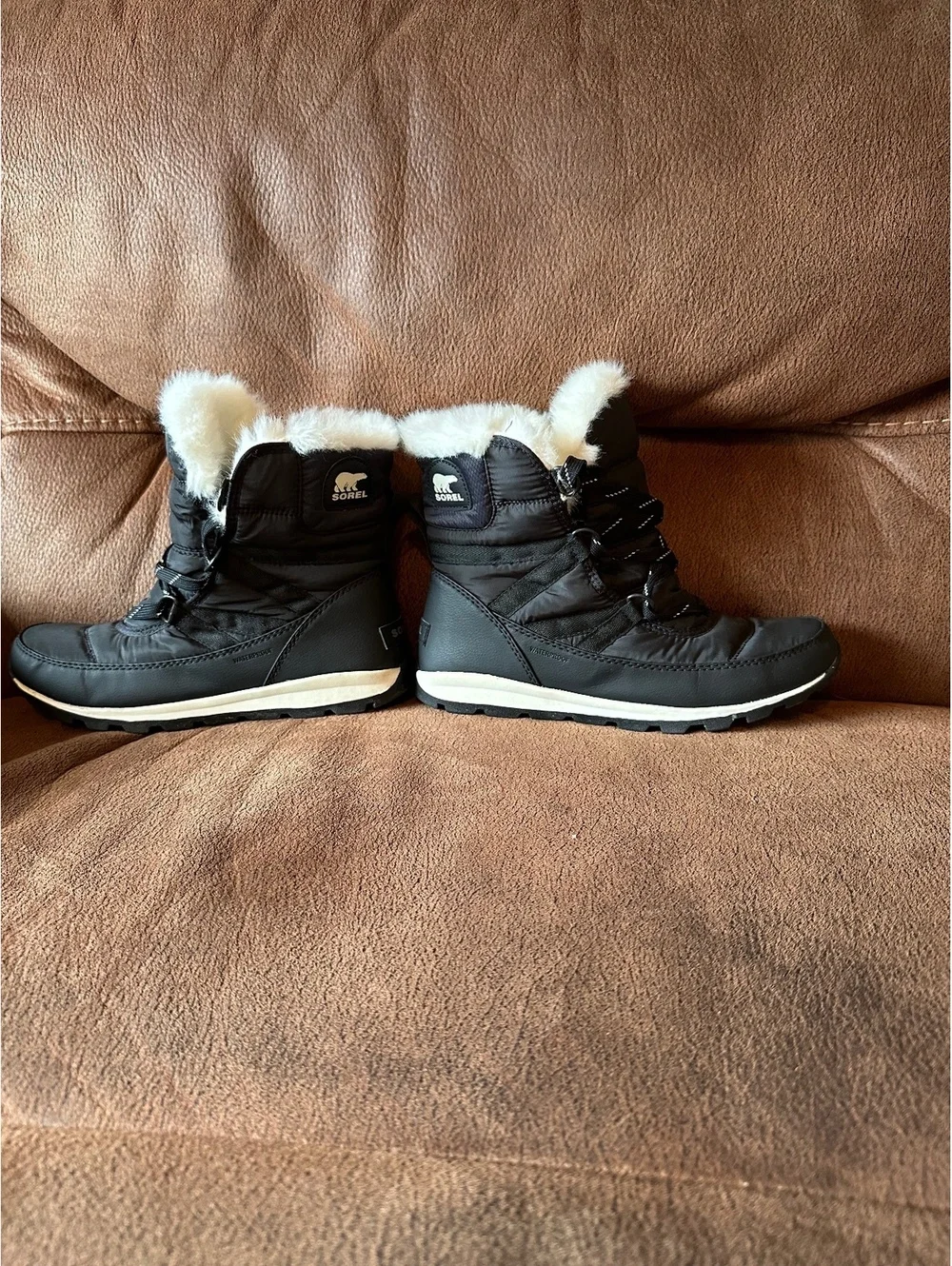 SOREL Women's Whitney Short Lace Waterproof Snow Boots Black Size 8.5